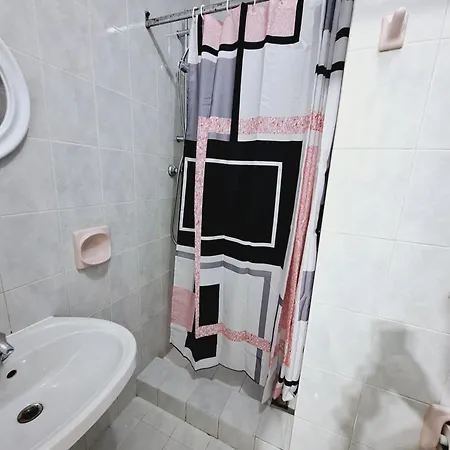 Lovely Paceville G *