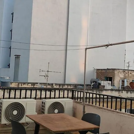 Lovely Paceville G Daire