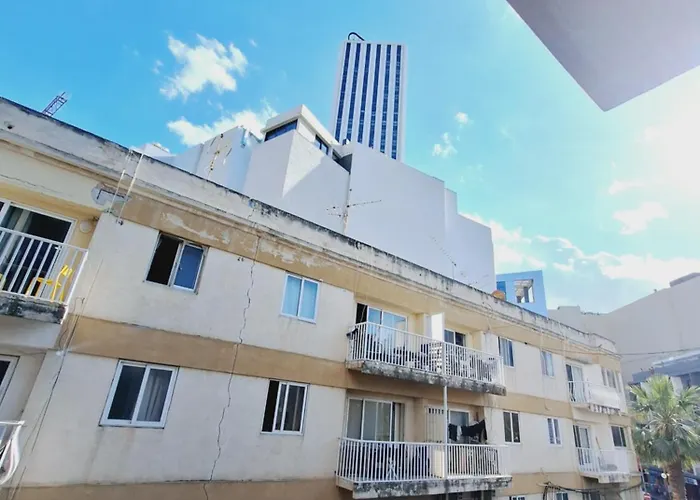 アパート Lovely Paceville G Saint Julian's