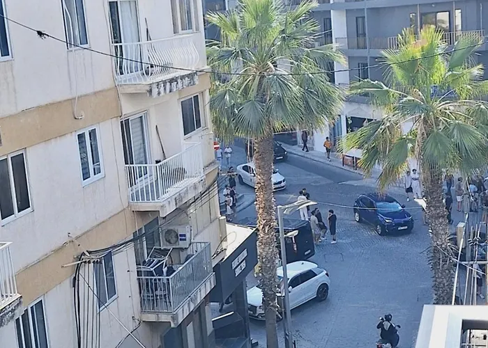 Lovely Paceville G *